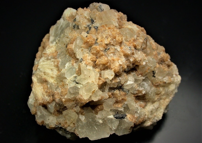 Monticellite - ph. John Sobolewski (JSS)(2)