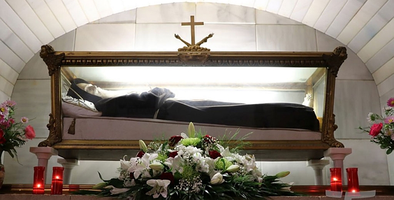 Tomba di san lorenzo a Villafranca del Bierzo, custodita dalle monache Clarisse - ph. Gianfranco Perri