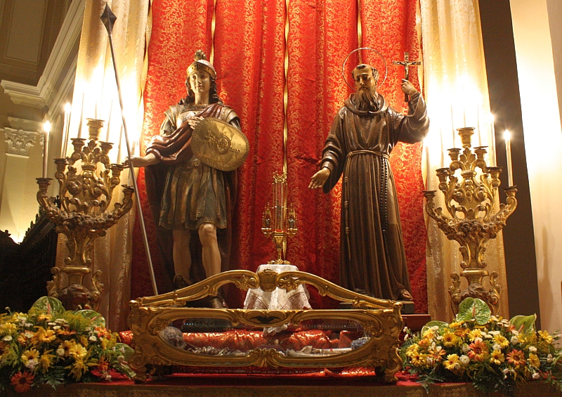 Le statue dei Santi Patroni di Brindisi nella Cattedrale