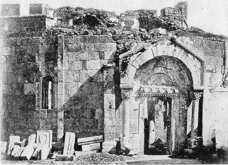 Il tempio di San Giovanni al Sepolcro con il tetto crollato