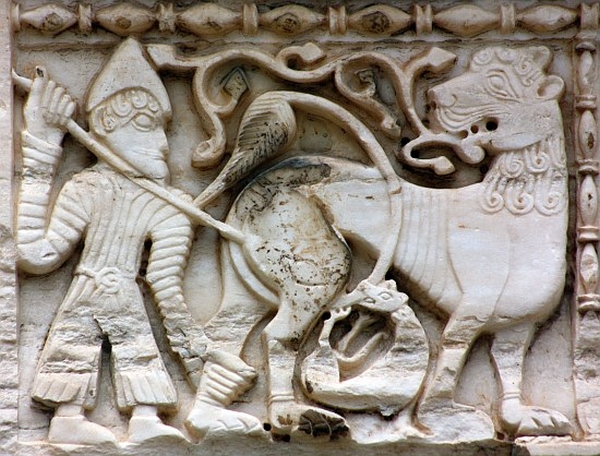 Architrave, metopa di sinistra