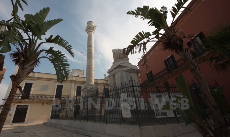 Brindisi. Le Colonne del porto