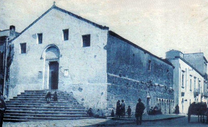 Brindisi. Chiesa di Santa Lucia. Foto d'epoca con la scalinata originale - coll. G. Membola(C)
