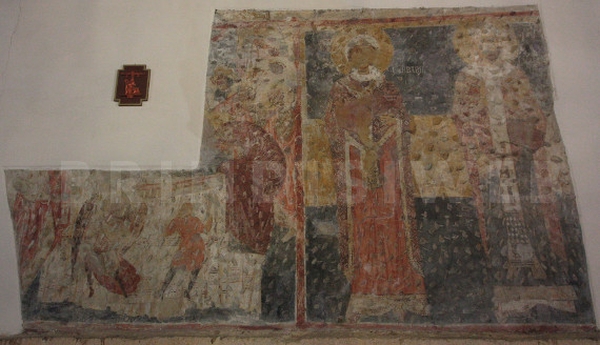 Chiesa superiore di Santa Lucia. Affreschi della parete della navata destra. Da sx Dormitio Virginis, Santa Barbara e san Martino