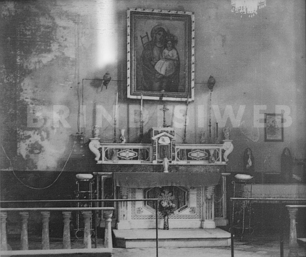 Chiesa della Madonna della Scala. Interno. Altare maggiore con dipinto del prof. Alessandro Briamo (BAD 1963)