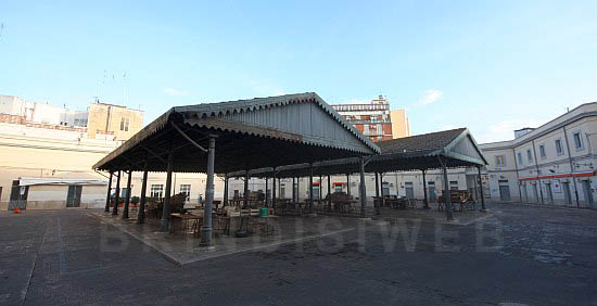 Brindisi. Piazza Mercato