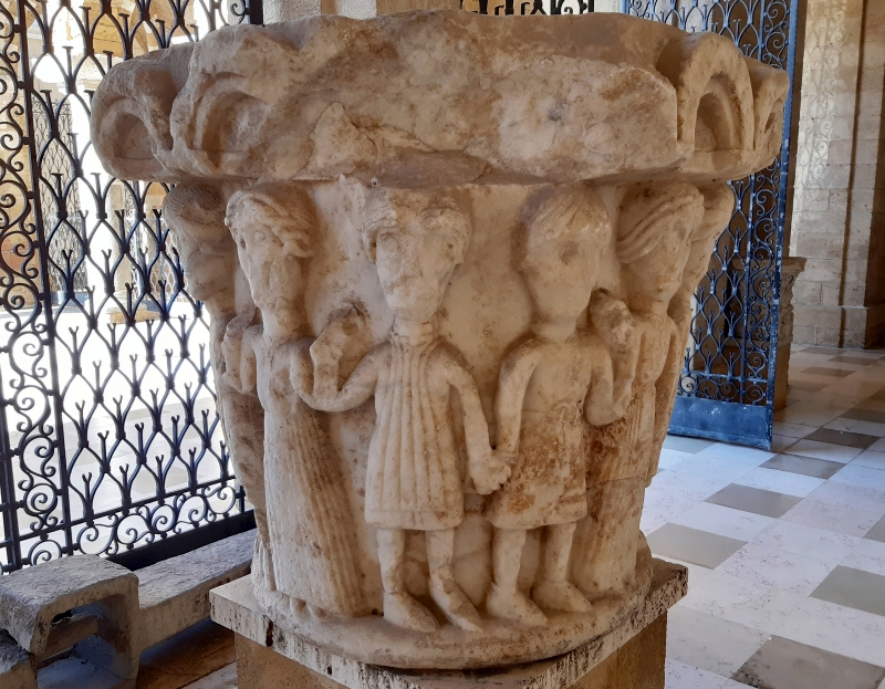 Brindisi. Museo Archeologico. Il Capitello della Danza
