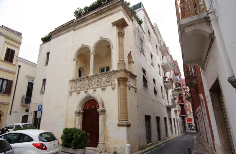 Brindisi. Palazzo De Marzo, prospetto