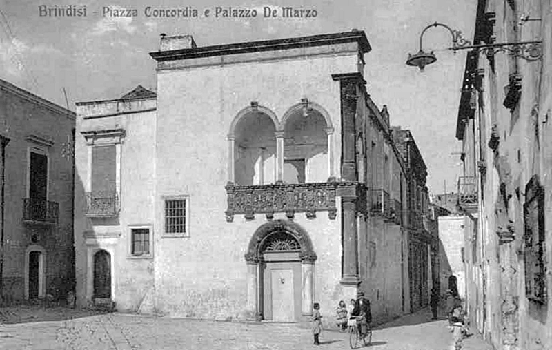 Brindisi. Palazzo De Marzo, immagine d'epoca