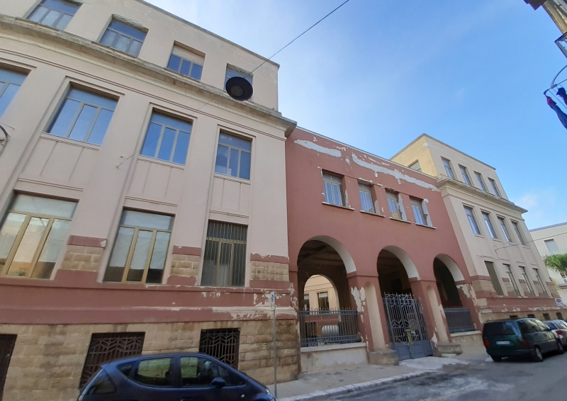 Brindisi. Liceo Ginnasio, prospetto posteriore su via Benedetto Marzolla