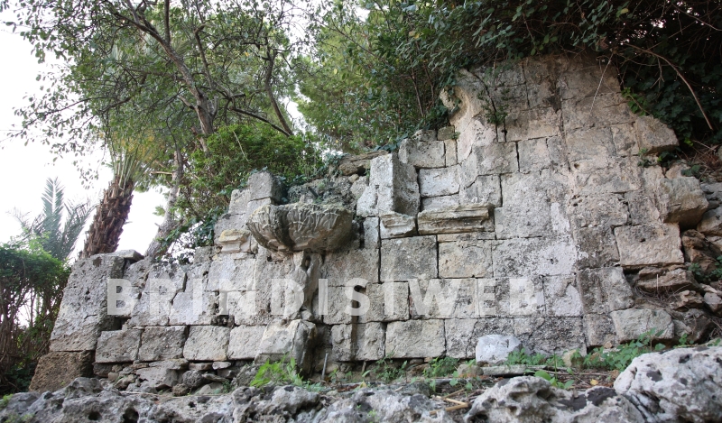 Brindisi. Fontana di Monsignore