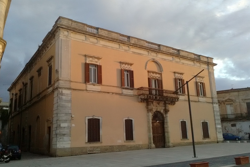 Brindisi. Palazzo Montenegro. Esterno