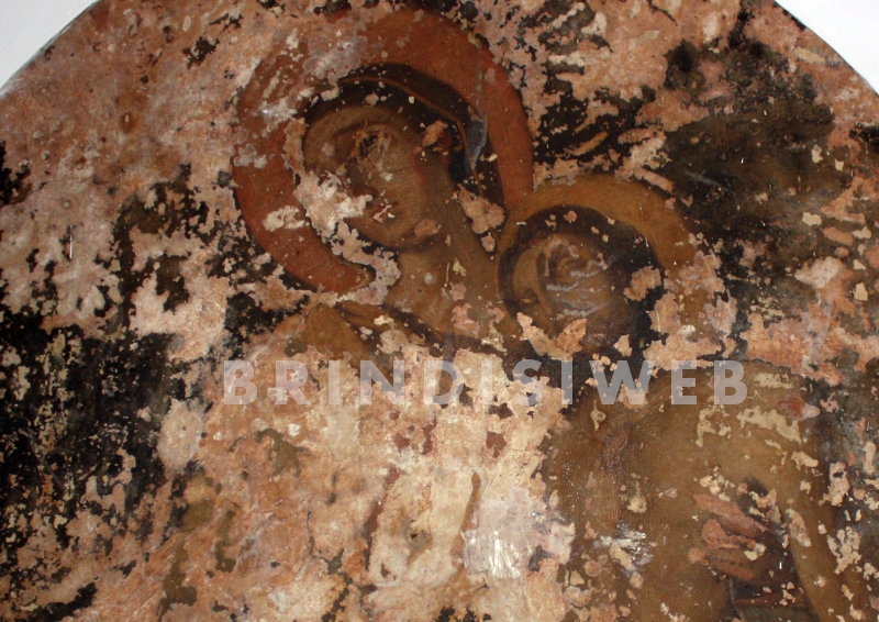 Brindisi. Rollo, affresco della Madonna con il Bambino