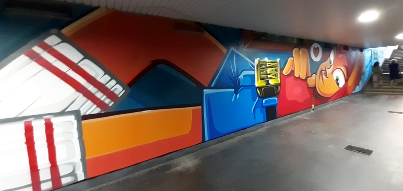 Brindisi. Sottopasso ferroviario perdonale. Opere di Mr. Wany