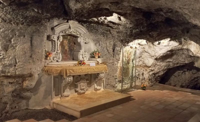 Carovigno. Santuario della Madonna del Belvedere. Seconda grotta