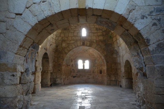 Torre S. Susanna. Chiesetta bizantina di San Pietro a Crepacore. Interno