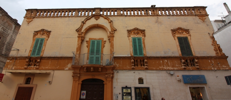 Fasano. Palazzo Carrieri