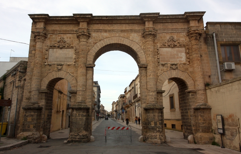 Francavilla Fontana. Porta del Carmine