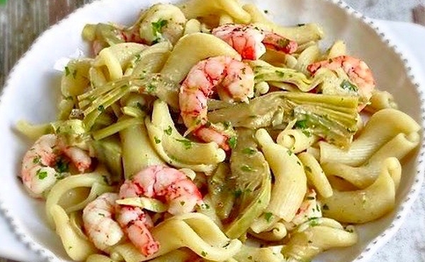 Pasta con gamberi e carciofi - ph. ilcuoreinpentola.it