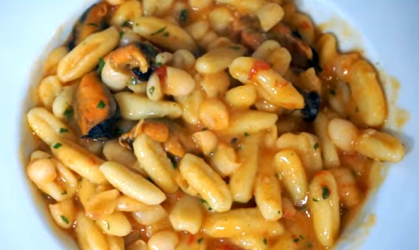 Pasta, fagioli e cozze - ph. Cucina Geek