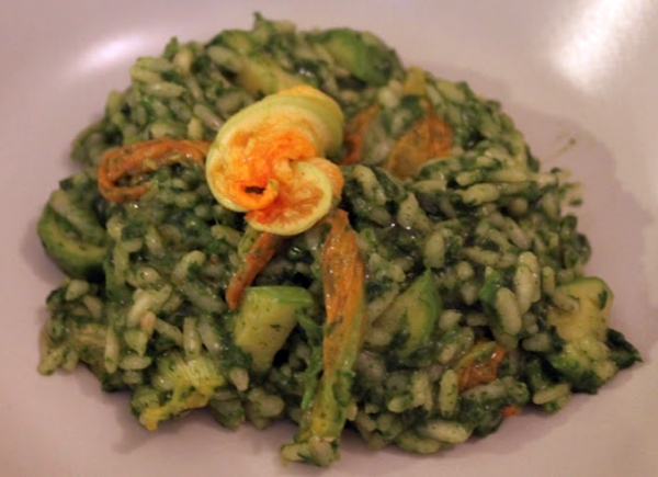 Risotto con ortiche e zucchine - ph. vivereincucina.wordpress.com