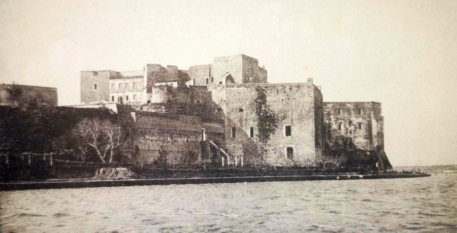 Il Castello Svevo lato mare nel 1901