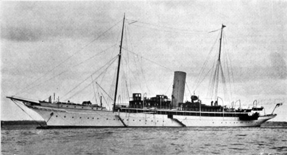 Il noto yacht “Sapphire” (Zaffiro) del Duca di Bedford