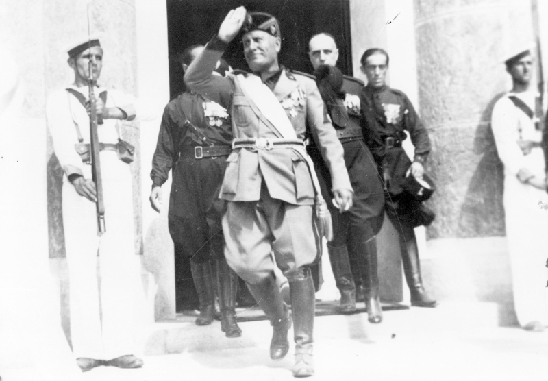 Benito Mussolini in visita a Brindisi