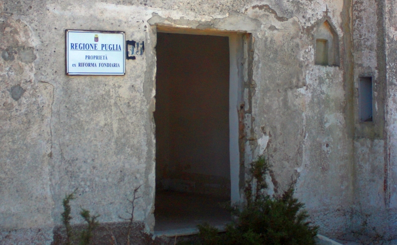 Contrada Pilella-Brancasi, particolare di una casa colonica