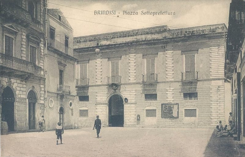 Palazzo della Sottoprefettura in Piazza Dante